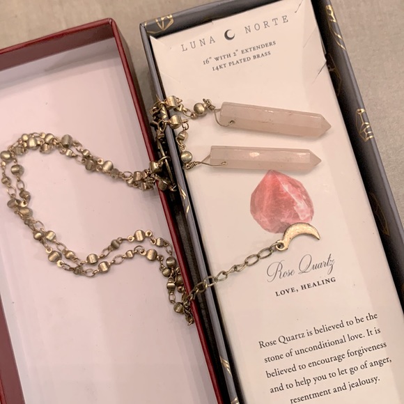 LUNA NORTE Jewelry - LUNA NORTE 🌙 Rose Quartz Adjustable Love Healing Necklace
